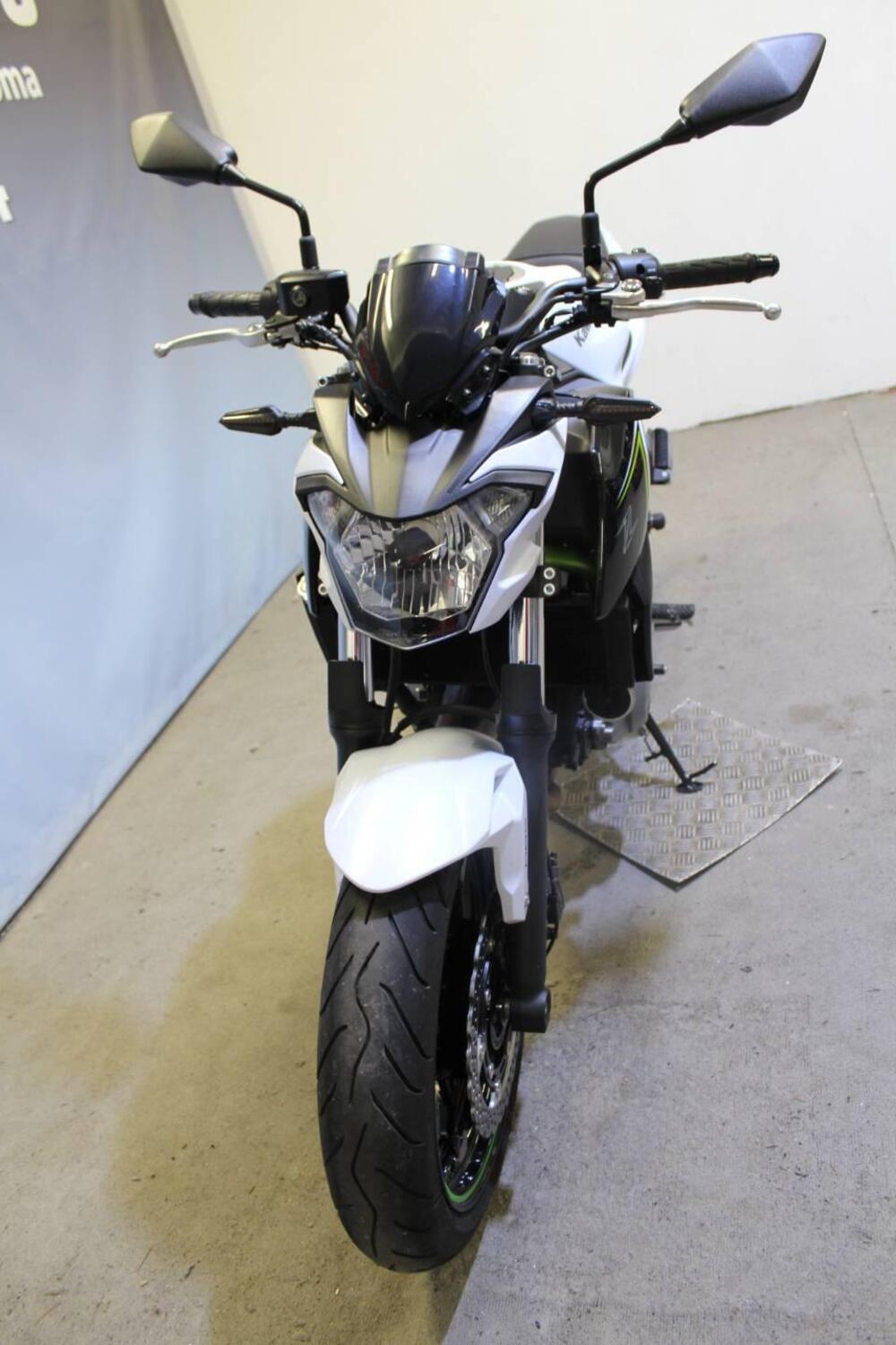 Kawasaki Z 650 (2017 - 19) (13)
