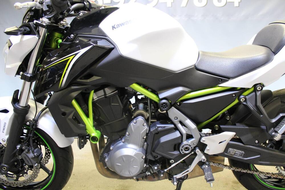 Kawasaki Z 650 (2017 - 19) (15)