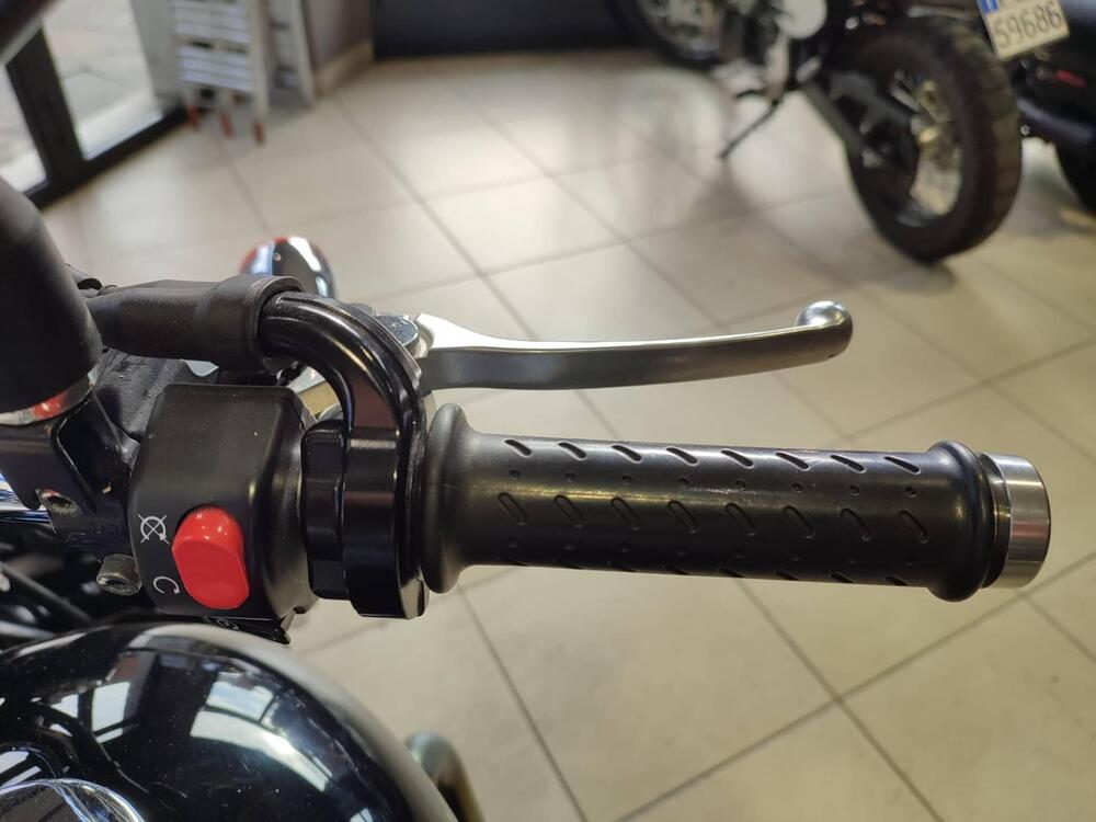 Triumph Bonneville SE (2009 - 13) (11)