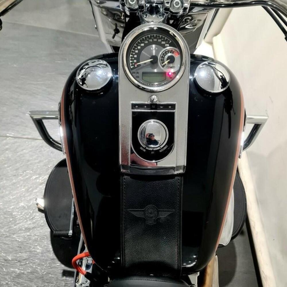 Harley-Davidson 1690 Fat Boy Special (2010 - 17) - FLSTF (6)