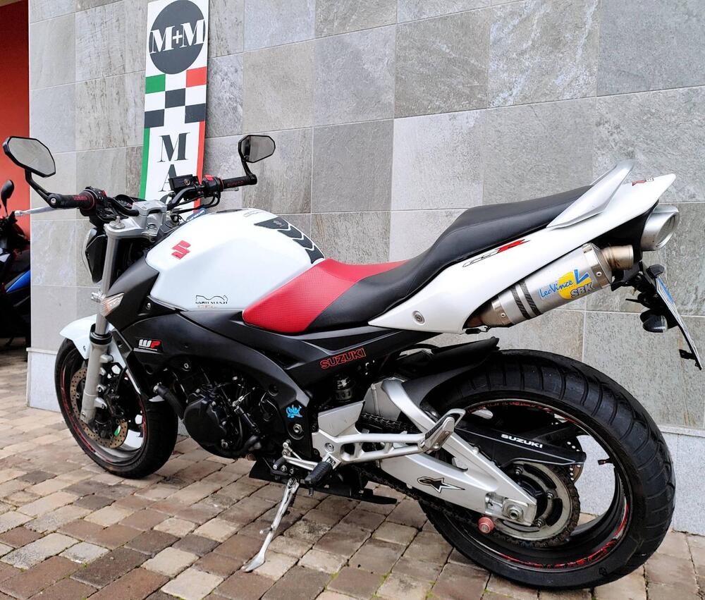 Suzuki GSR 600 (2006 - 11) (9)