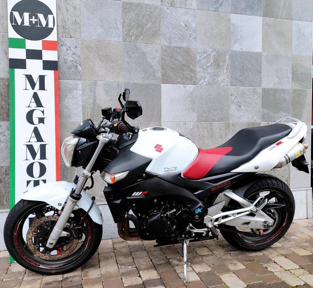 Suzuki GSR 600 (2006 - 11) (10)