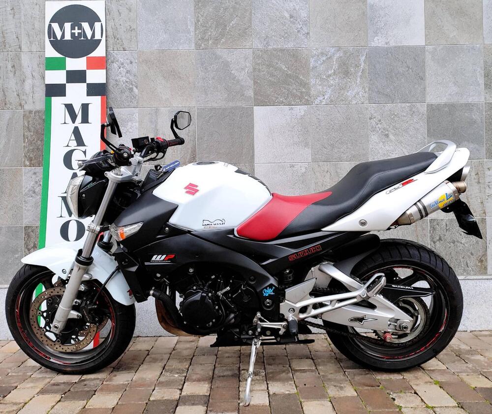 Suzuki GSR 600 (2006 - 11) (2)