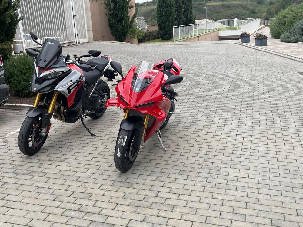 Ducati Panigale V4 S (2025 - 26) (2)