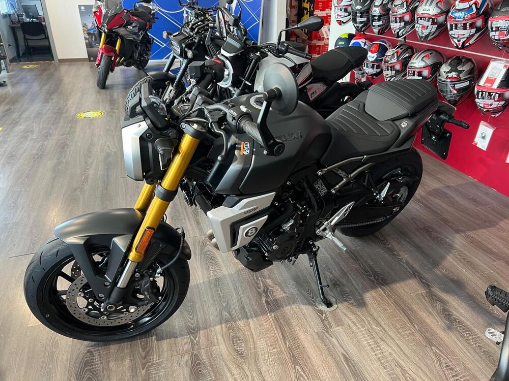 Suzuki GSX-8T (2025 - 26)