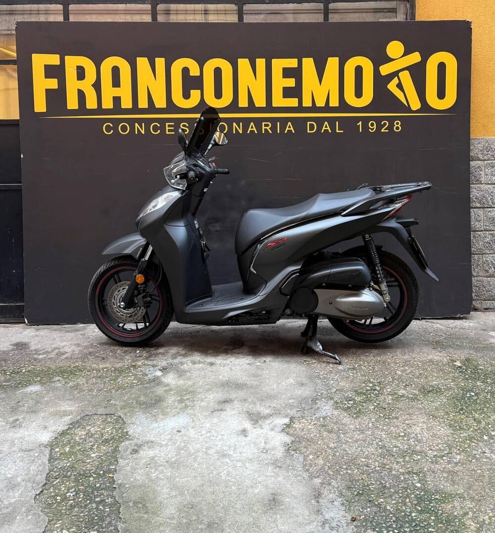 Honda SH 300 i Sport ABS (2018 - 20) (4)