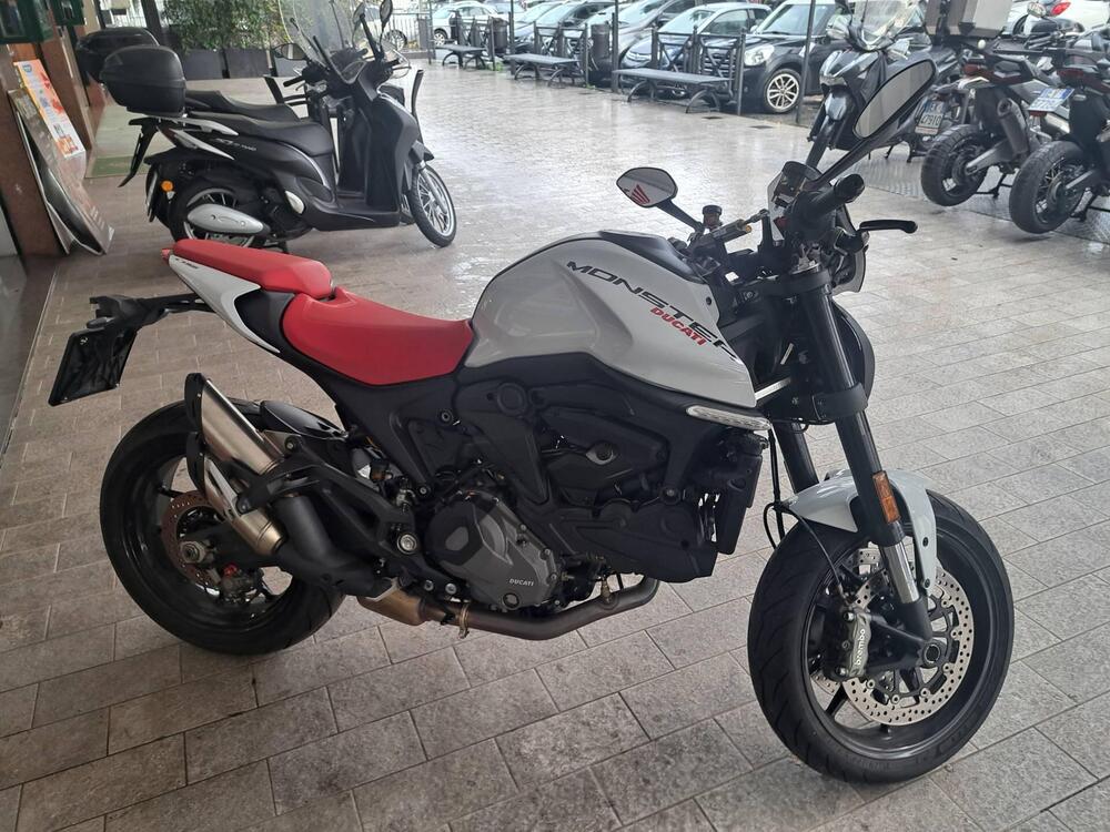 Ducati Monster 937 + (2021 - 25) (3)