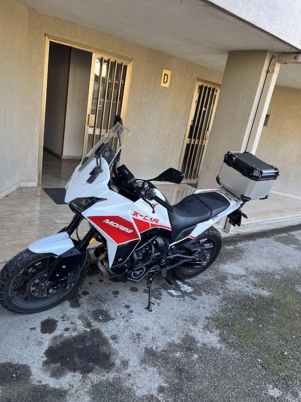 Moto Morini X-Cape 650 (2021 - 26) (2)