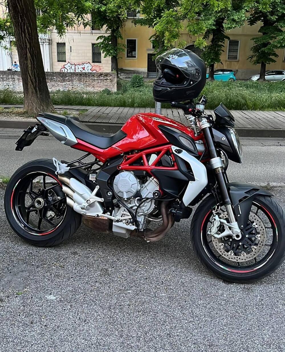 MV Agusta Brutale 800 EAS ABS (2016 - 19) (6)