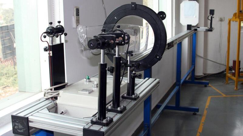 Visiere trasparenti, scure e fotocromatiche. Sono tutte omologate? E quando si possono utilizzare?