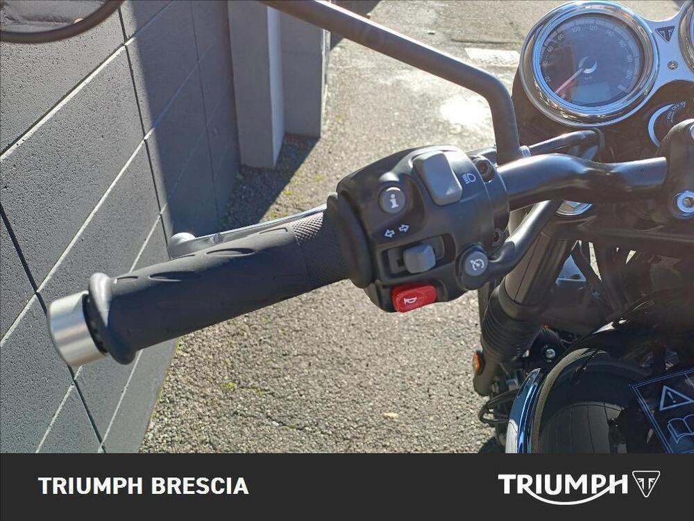 Triumph Bonneville T120 Black (2026) (9)