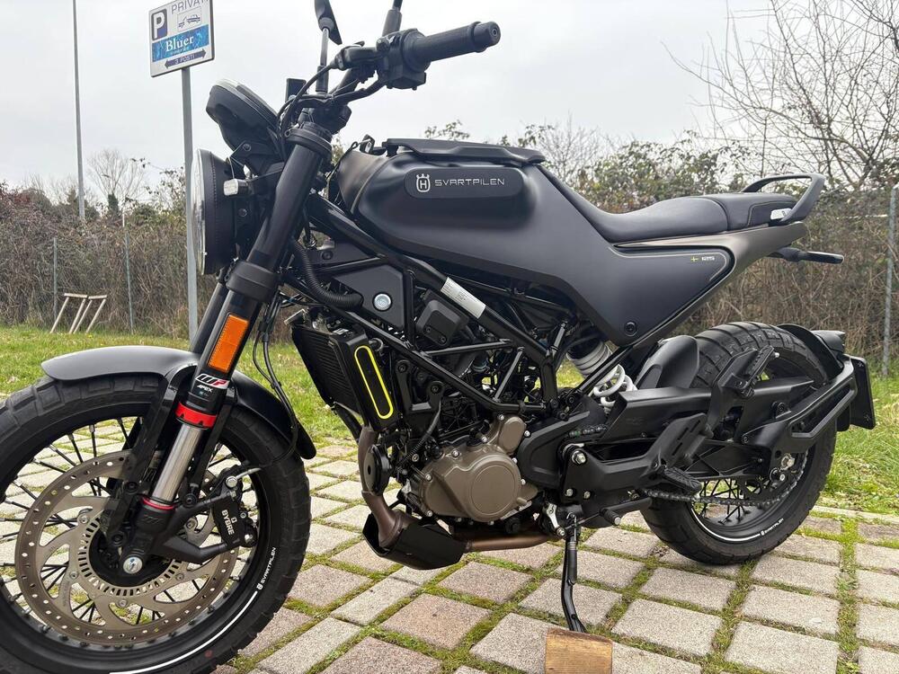 Husqvarna Svartpilen 125 (2021 - 23) (5)