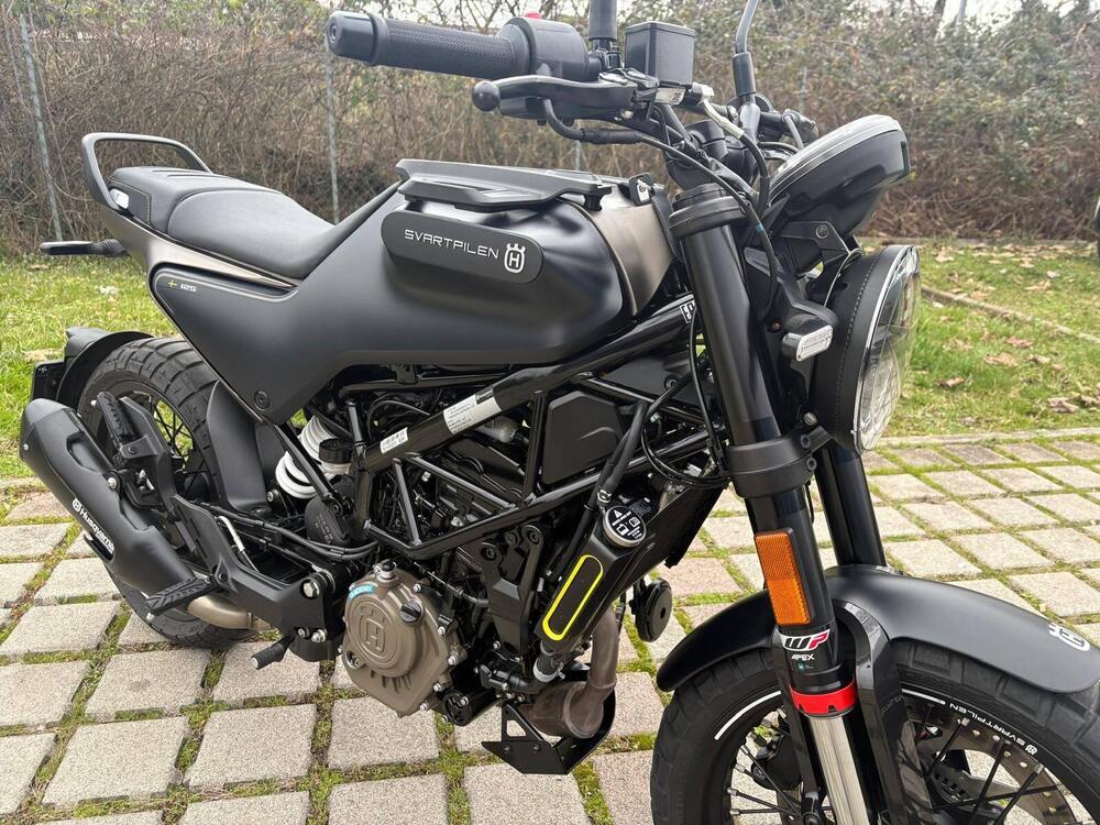 Husqvarna Svartpilen 125 (2021 - 23) (6)