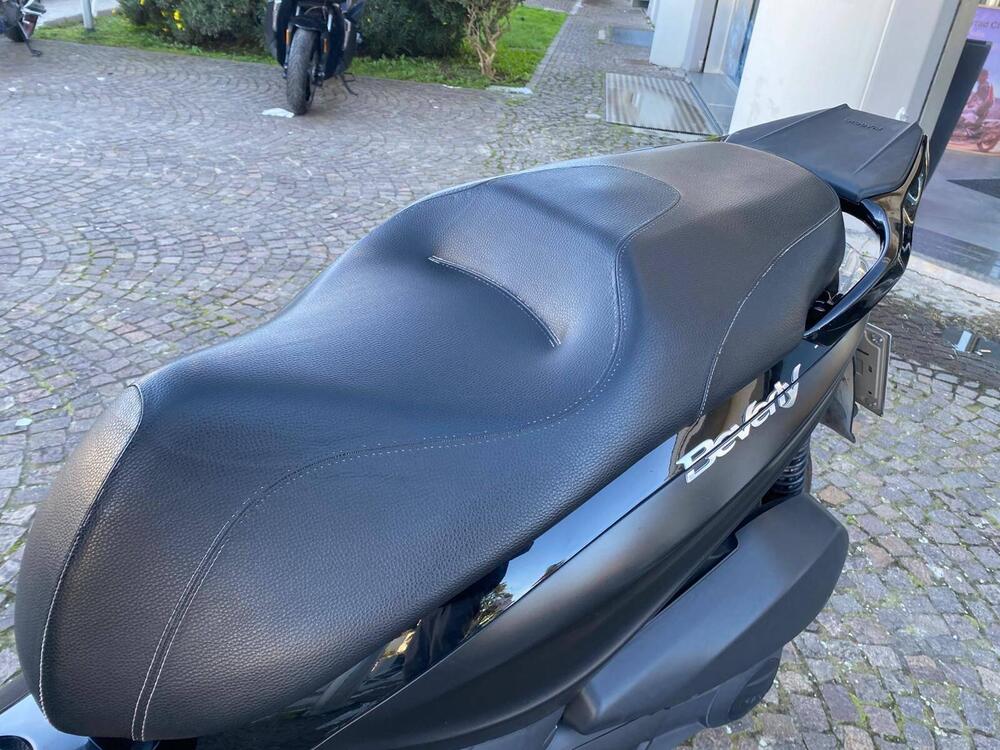 Piaggio Beverly 300 i.e. (2010 - 16) (8)