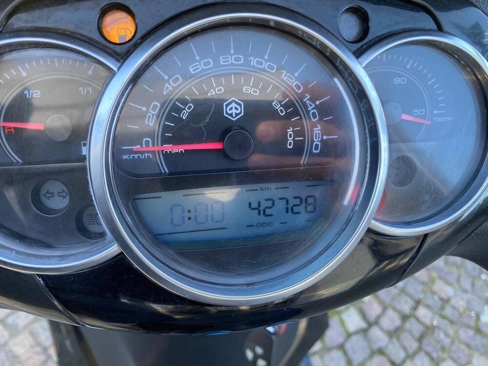 Piaggio Beverly 300 i.e. (2010 - 16) (3)