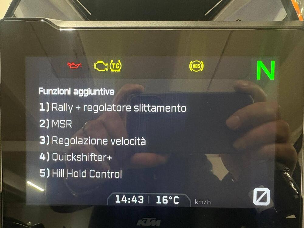 KTM 1290 Super Adventure R (2022 - 25) (9)