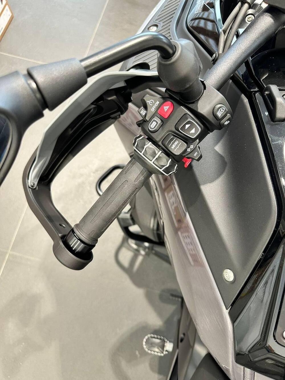 Bmw R 1300 GS Adventure Triple Black (2025 - 26) (6)