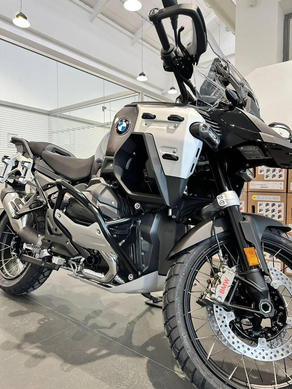 Bmw R 1300 GS Adventure Triple Black (2025 - 26) (7)