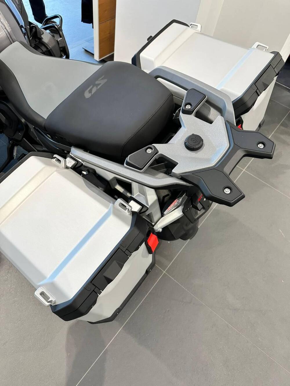 Bmw R 1300 GS Adventure Triple Black (2025 - 26) (10)