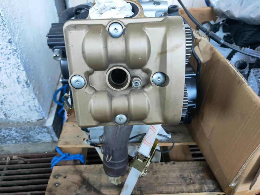 Motore completo cuscinetto albero danneggiato Ducati (2)