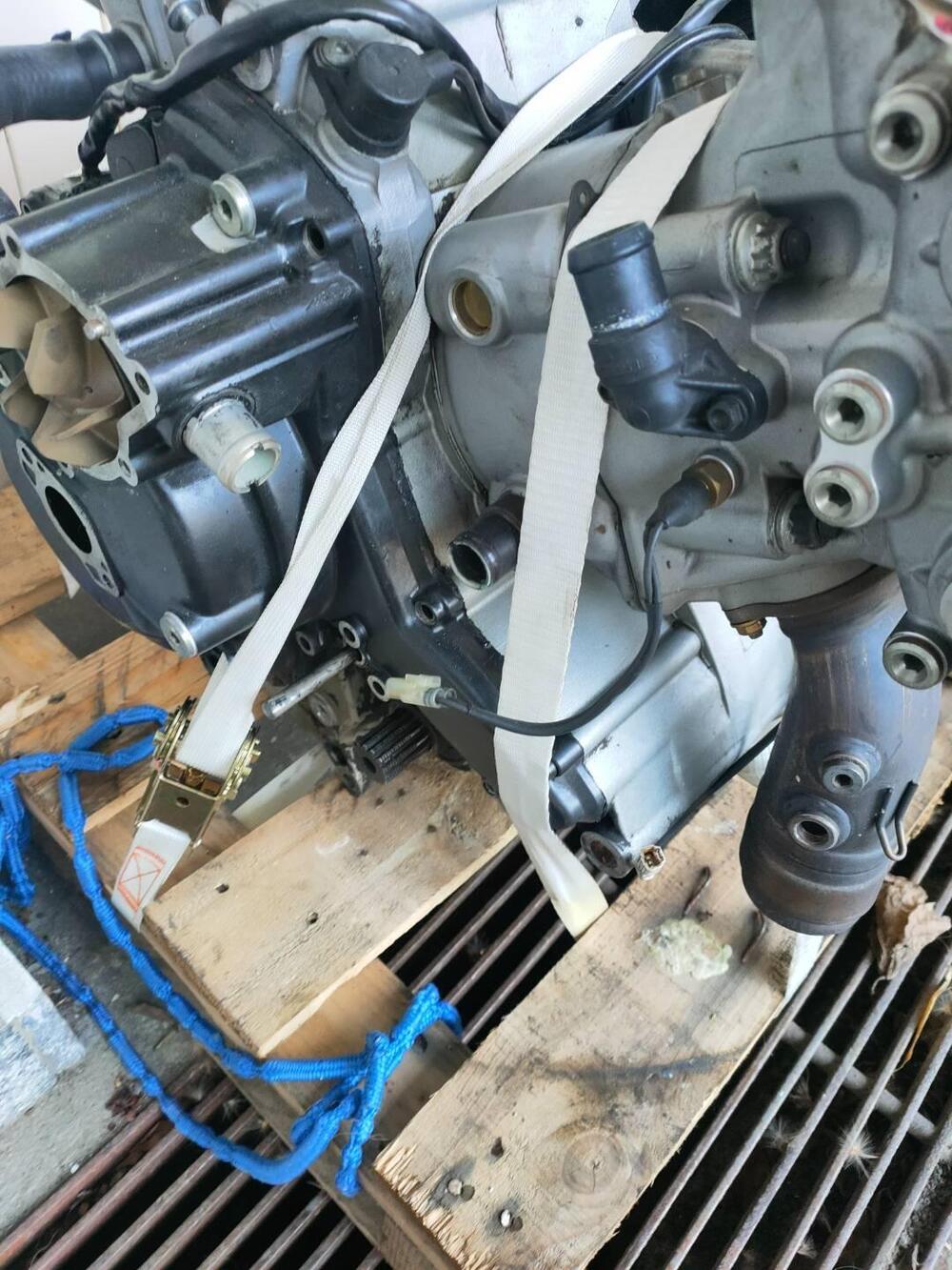 Motore completo cuscinetto albero danneggiato Ducati (3)