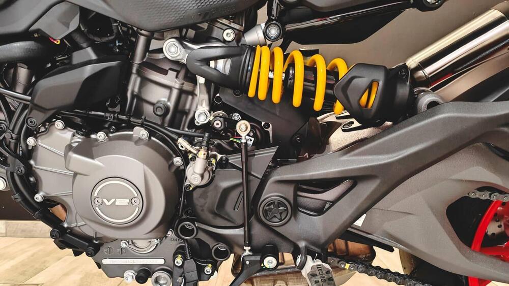 Ducati Monster 890 (2026) (13)