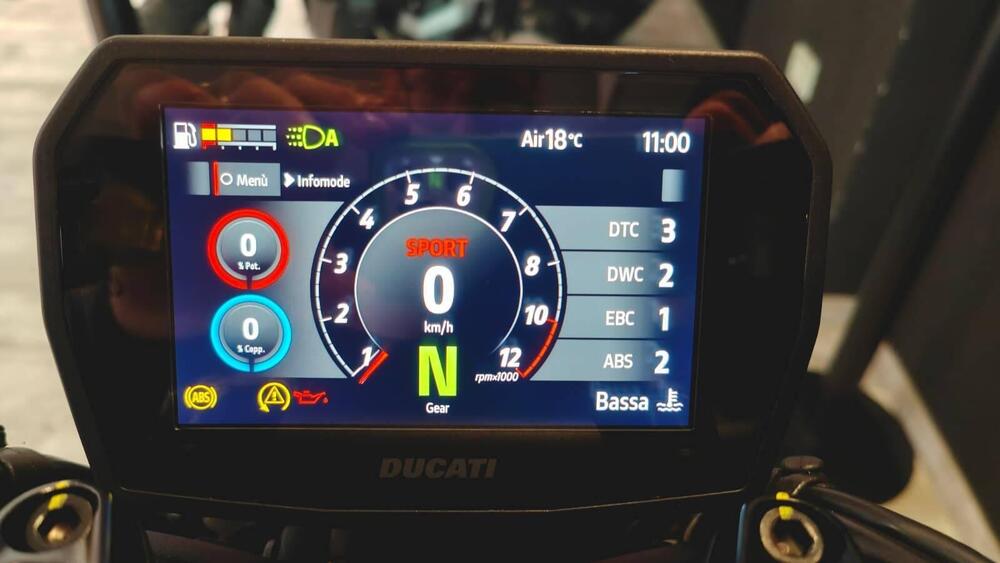 Ducati Monster 890 (2026) (15)