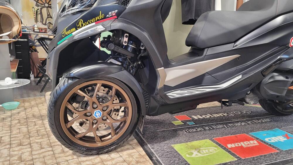 Piaggio MP3 530 Hpe Exclusive (2025 - 26) (10)