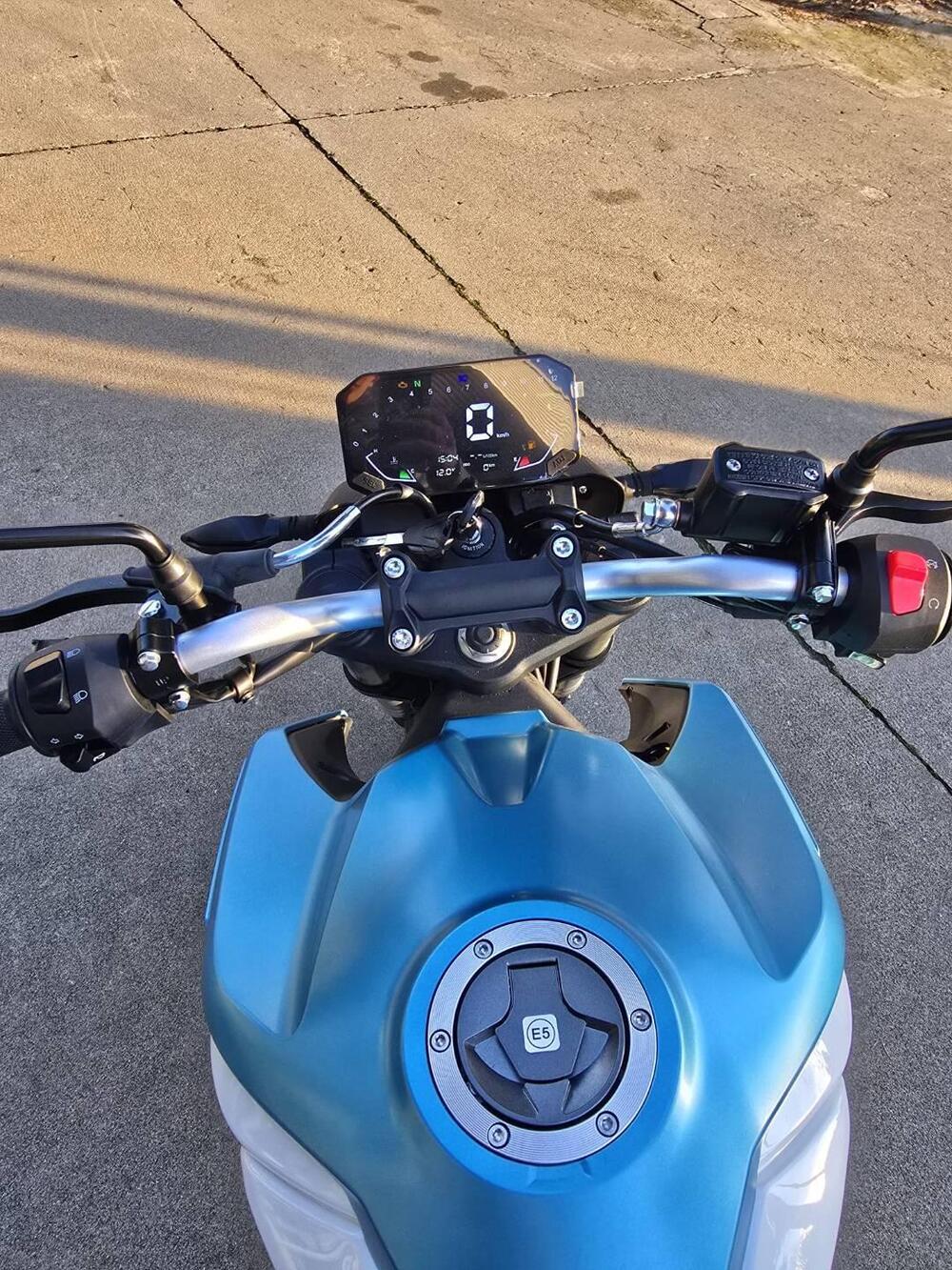 Voge Brivido 125R (2023 - 26) (4)