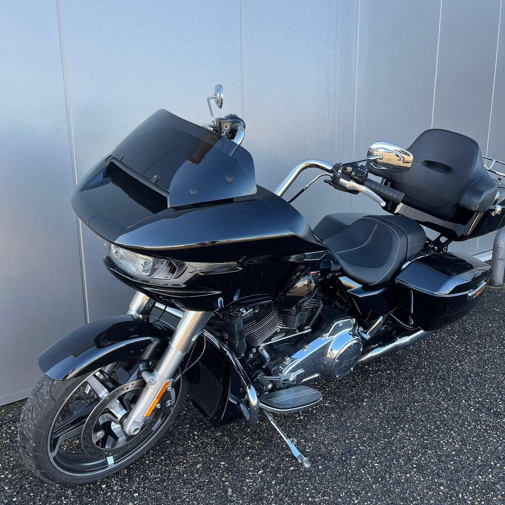 Harley-Davidson Road Glide (2024 - 25) (25)