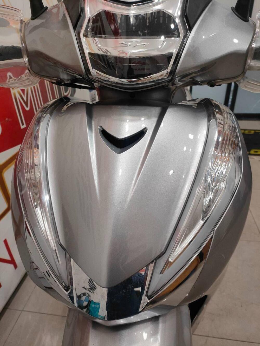 Honda SH 300 i Sport ABS (2018 - 20) (5)