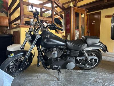 Harley-Davidson 1584 Street Bob (2007) - FXDB usata