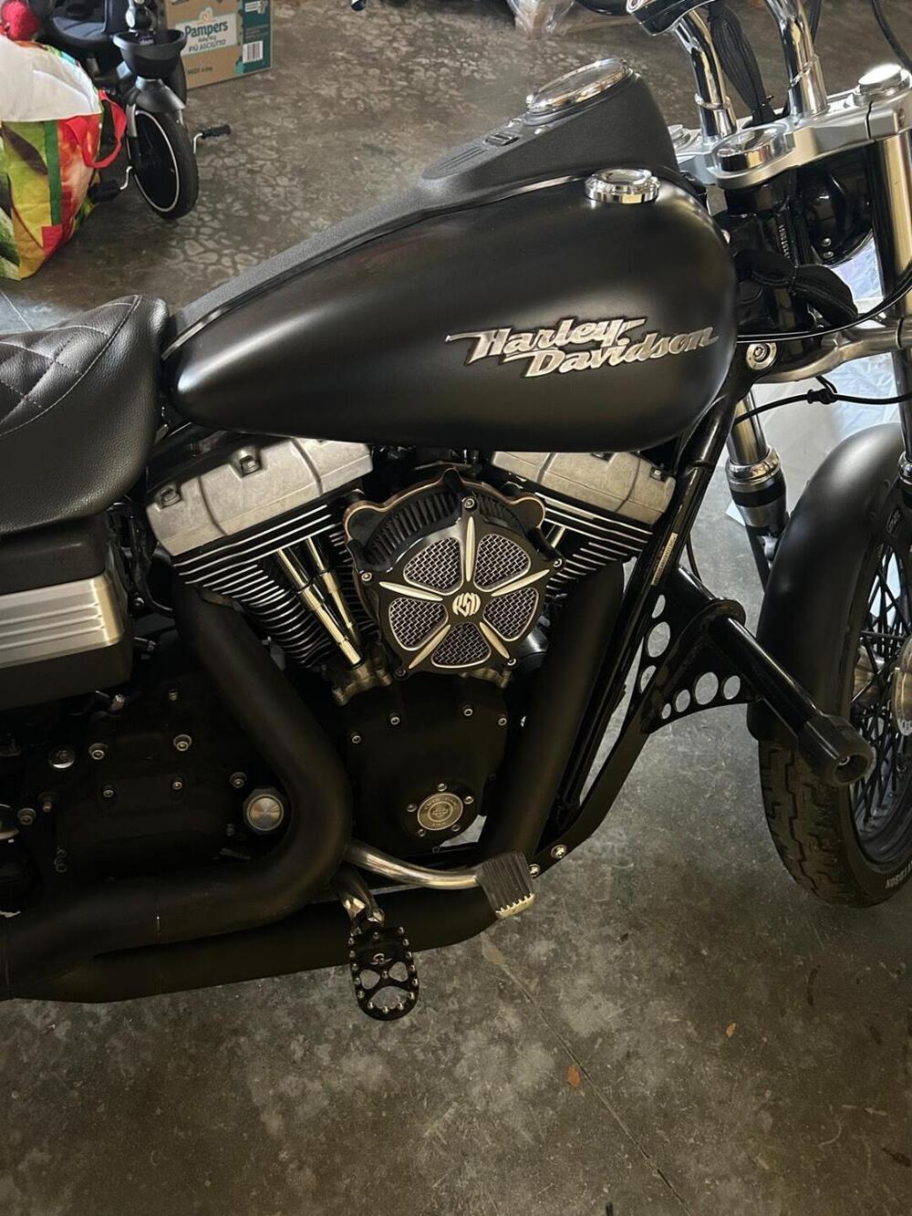 Harley-Davidson 1584 Street Bob (2007) - FXDB (7)