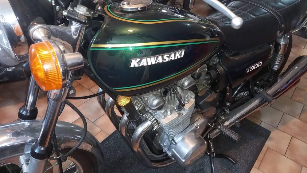 Kawasaki Z1 900 (3)