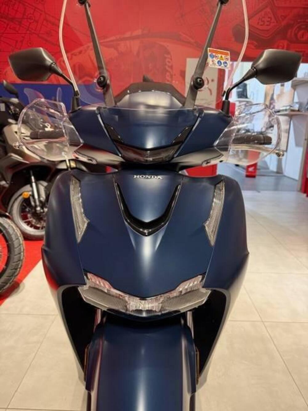 Honda SH 150 (2026) (2)