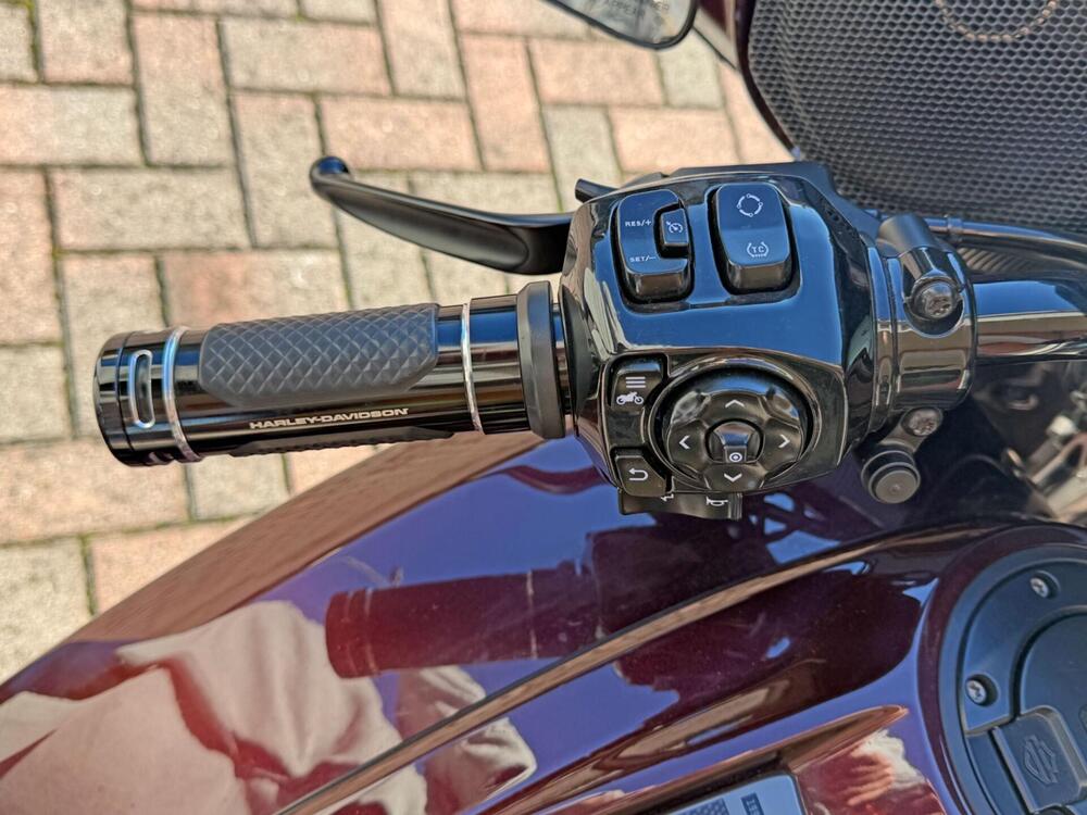 Harley-Davidson CVO Street Glide (2024) (4)