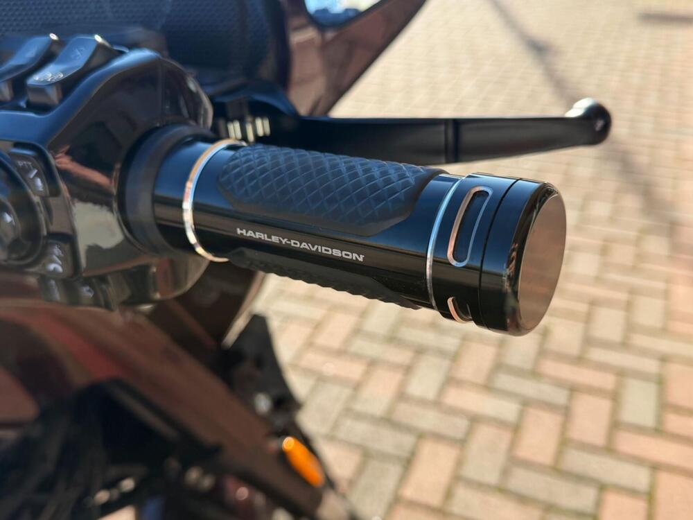 Harley-Davidson CVO Street Glide (2024) (5)