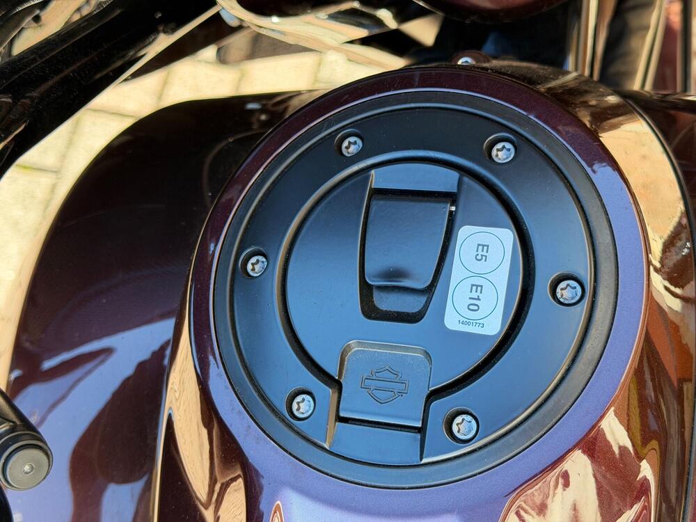 Harley-Davidson CVO Street Glide (2024) (17)