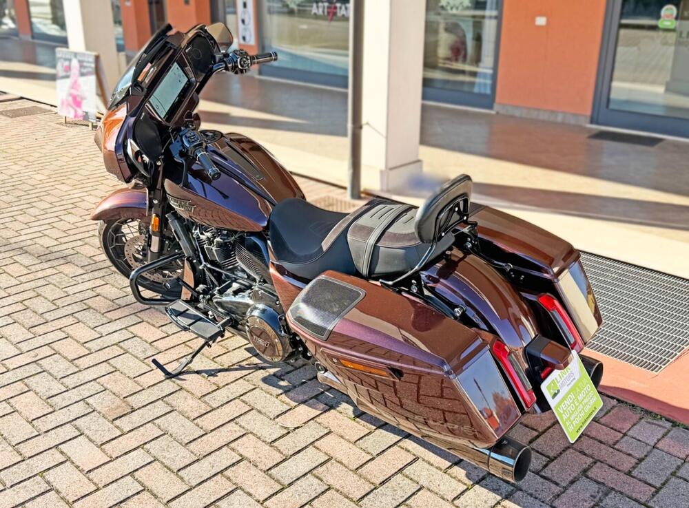 Harley-Davidson CVO Street Glide (2024) (20)