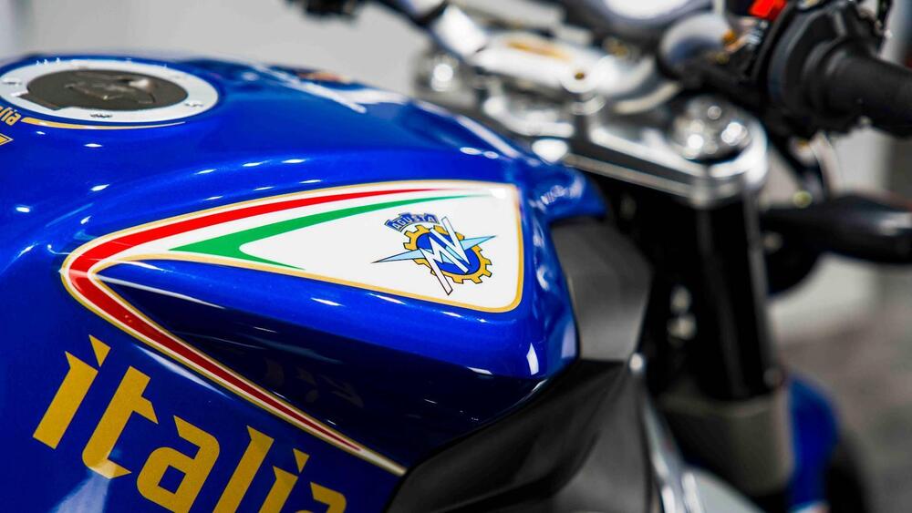 MV Agusta Brutale 910 R (2006 - 11) (13)