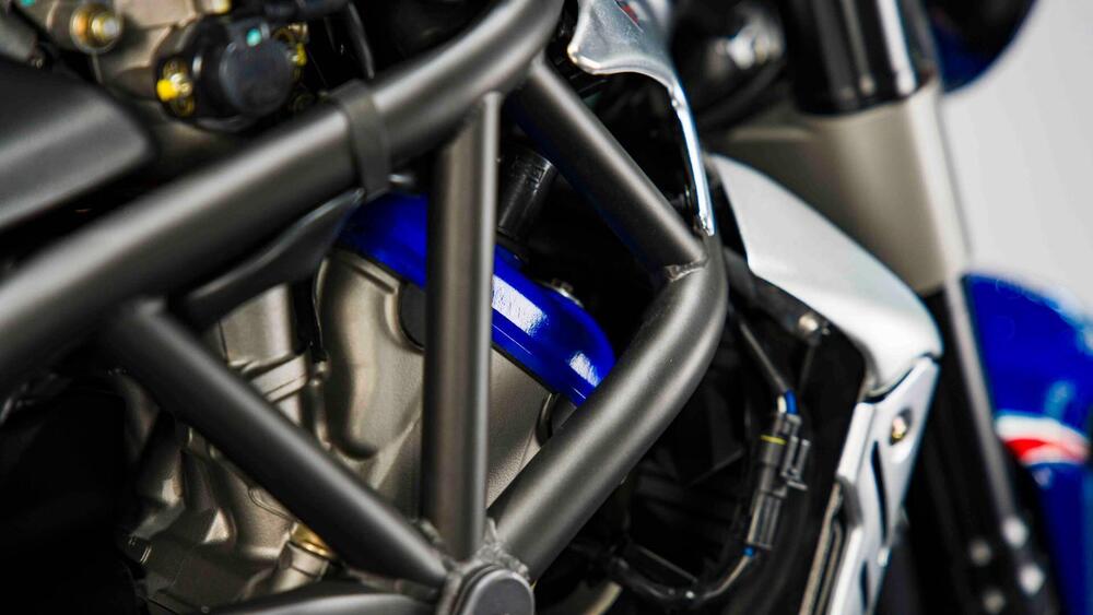 MV Agusta Brutale 910 R (2006 - 11) (18)