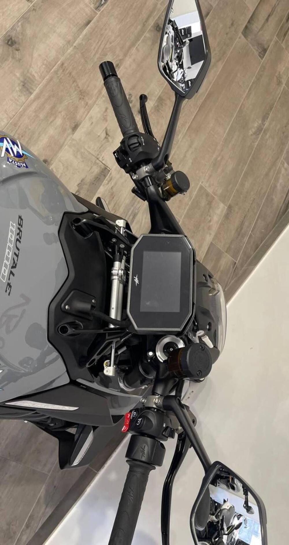 MV Agusta Brutale 1000 RS (2022 - 26) (10)