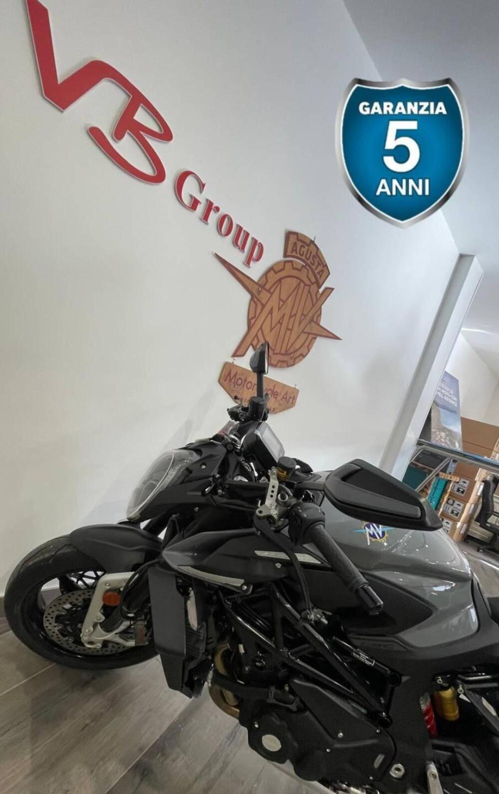 MV Agusta Brutale 1000 RS (2022 - 26) (11)