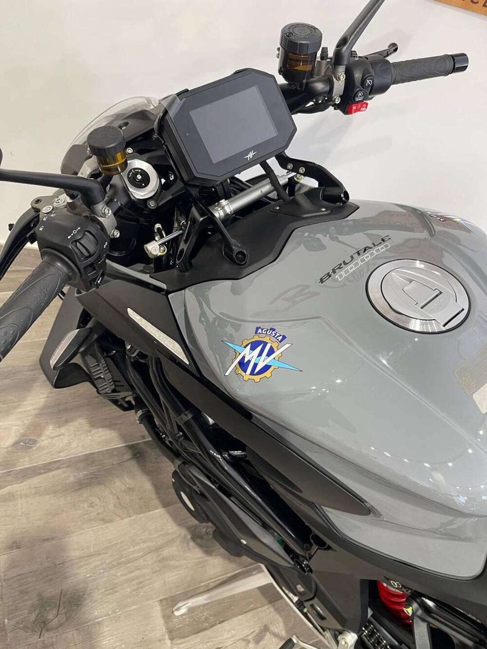 MV Agusta Brutale 1000 RS (2022 - 26) (15)