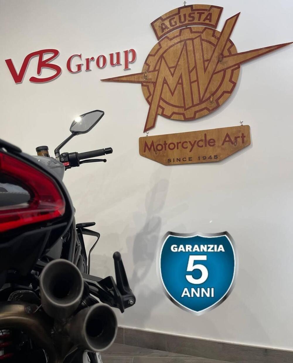 MV Agusta Brutale 1000 RS (2022 - 26) (16)