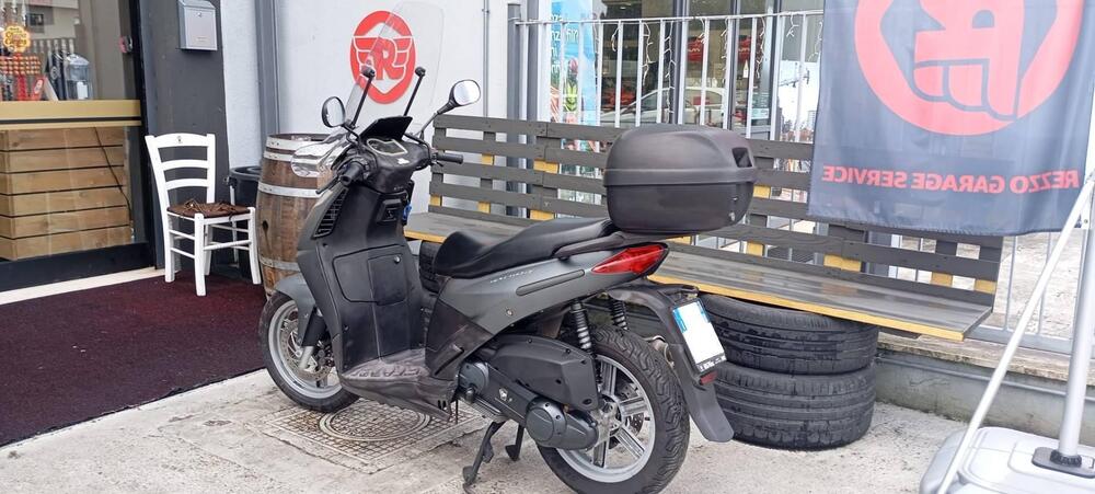 Aprilia Sportcity 200 (3)