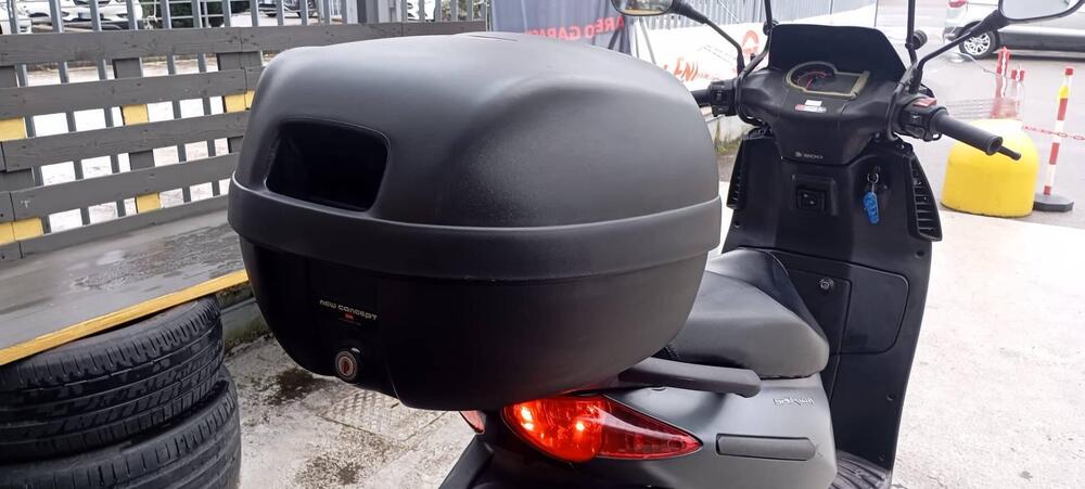 Aprilia Sportcity 200 (8)