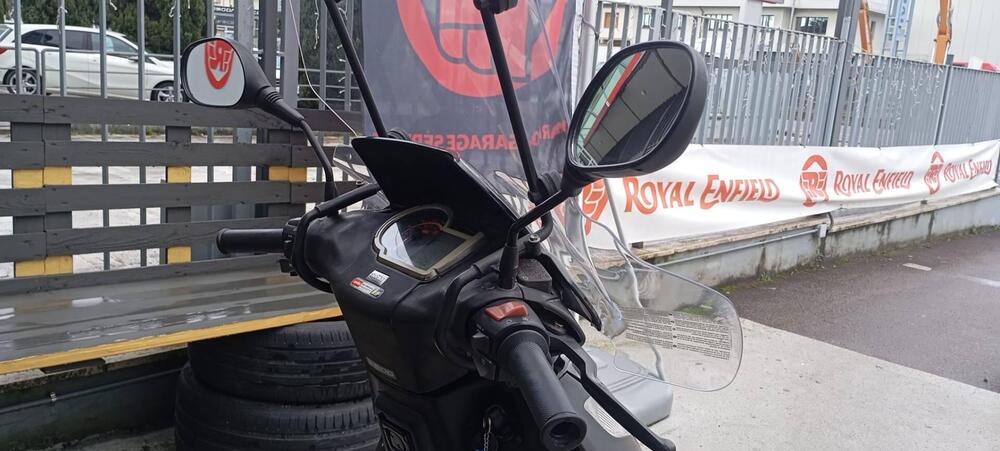 Aprilia Sportcity 200 (9)