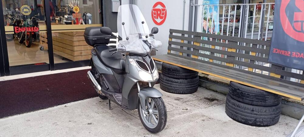 Aprilia Sportcity 200 (4)