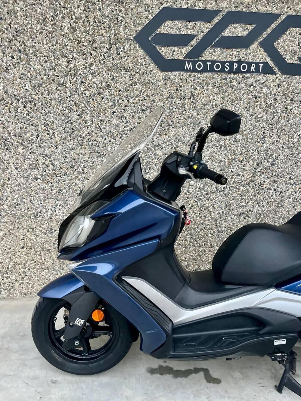 Kymco Downtown 350i TCS (2020) (4)
